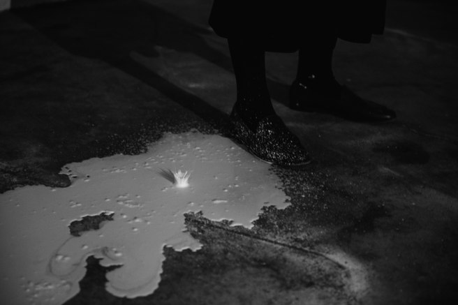 Léann Herlihy, a Glove is a Gift, phot. Amber Baruch.jpeg